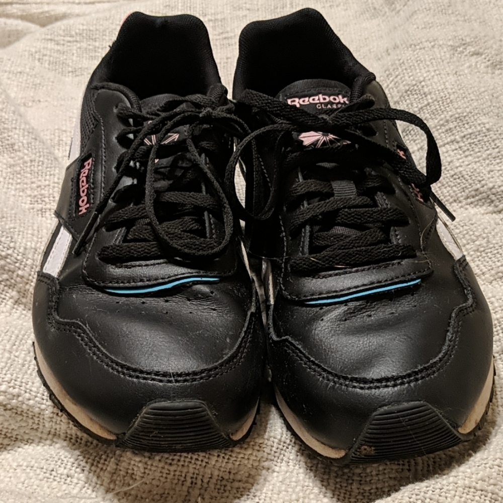 DSW exclusive Reebok - Picture 2 of 3